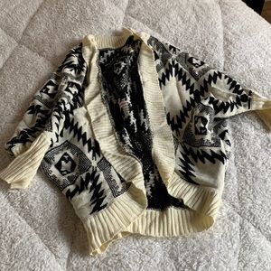 Patterned shawl
